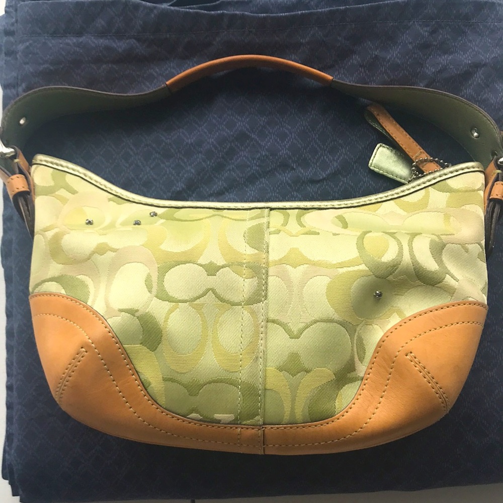 Coach Handbag - Picture 4 of 7
